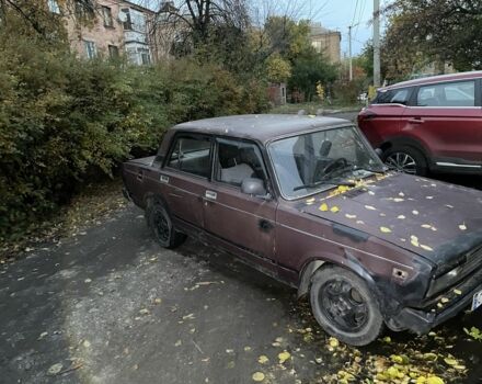 ВАЗ 2105 1990 в Черкассах на Automoto.ua Красный ВАЗ 2105, объемом двигателя 1.5 л и пробегом 3 тыс. км за 580 $, фото 1 на Automoto.ua