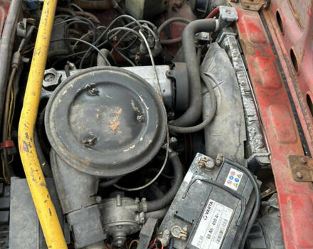 Красный ВАЗ 2105, объемом двигателя 1.5 л и пробегом 100 тыс. км за 500 $, фото 1 на Automoto.ua