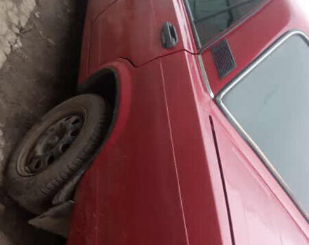 Красный ВАЗ 2105, объемом двигателя 1.2 л и пробегом 274 тыс. км за 850 $, фото 4 на Automoto.ua