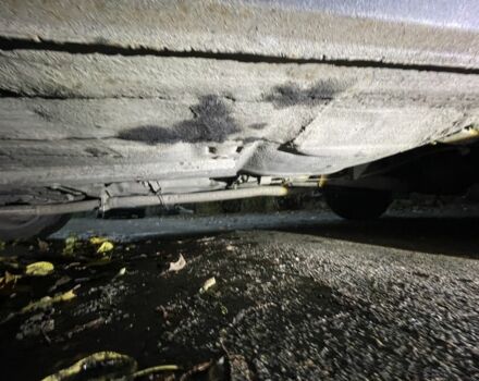 ВАЗ 2105 1990 в Черкассах на Automoto.ua Красный ВАЗ 2105, объемом двигателя 1.5 л и пробегом 3 тыс. км за 580 $, фото 4 на Automoto.ua