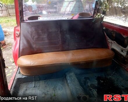 ВАЗ 2105 1990 в Валках на Automoto.ua Красный ВАЗ 2105, объемом двигателя 1.3 л и пробегом 0 тыс. км за 200 $, фото 3 на Automoto.ua