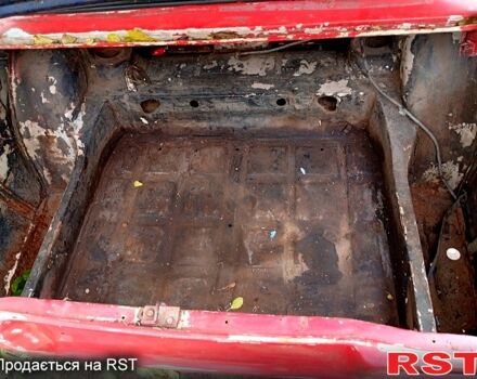 ВАЗ 2105 1990 в Валках на Automoto.ua Красный ВАЗ 2105, объемом двигателя 1.3 л и пробегом 0 тыс. км за 200 $, фото 1 на Automoto.ua