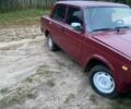 Красный ВАЗ 2105, объемом двигателя 2 л и пробегом 300 тыс. км за 389 $, фото 1 на Automoto.ua