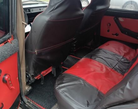 Красный ВАЗ 2105, объемом двигателя 1.5 л и пробегом 777 тыс. км за 1111 $, фото 5 на Automoto.ua