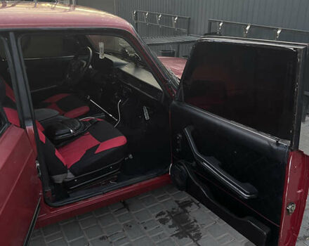 Червоний ВАЗ 2105, об'ємом двигуна 1.45 л та пробігом 94 тис. км за 850 $, фото 5 на Automoto.ua