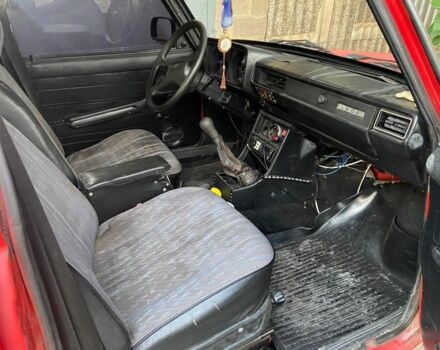 Красный ВАЗ 2105, объемом двигателя 1.5 л и пробегом 40 тыс. км за 1000 $, фото 6 на Automoto.ua