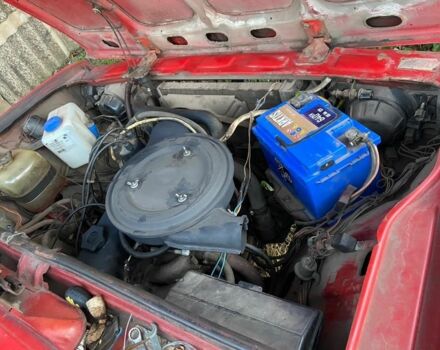 Красный ВАЗ 2105, объемом двигателя 1.5 л и пробегом 40 тыс. км за 1000 $, фото 4 на Automoto.ua