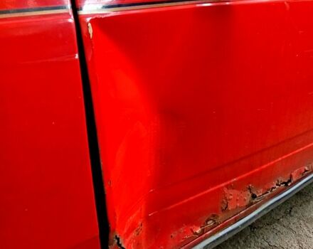 Красный ВАЗ 2105, объемом двигателя 1.3 л и пробегом 195 тыс. км за 500 $, фото 1 на Automoto.ua