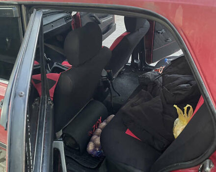 Червоний ВАЗ 2105, об'ємом двигуна 1.45 л та пробігом 94 тис. км за 850 $, фото 10 на Automoto.ua