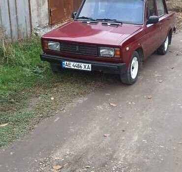 ВАЗ 2105 1991 в Днепре (Днепропетровске) на Automoto.ua Красный ВАЗ 2105, объемом двигателя 1.2 л и пробегом 68 тыс. км за 792 $, фото 1 на Automoto.ua