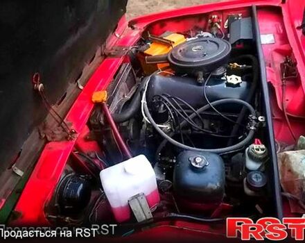 Красный ВАЗ 2105, объемом двигателя 1.5 л и пробегом 1 тыс. км за 1050 $, фото 4 на Automoto.ua