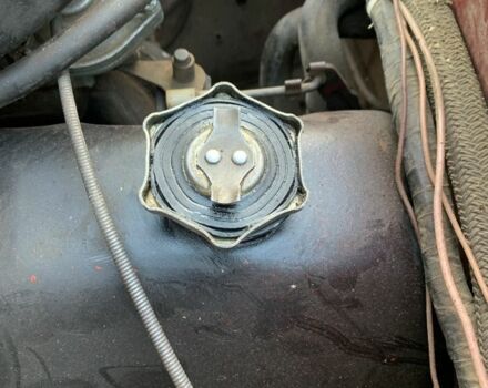 Красный ВАЗ 2105, объемом двигателя 1.5 л и пробегом 200 тыс. км за 475 $, фото 17 на Automoto.ua