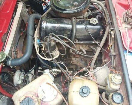 Красный ВАЗ 2105, объемом двигателя 1.5 л и пробегом 146 тыс. км за 800 $, фото 10 на Automoto.ua