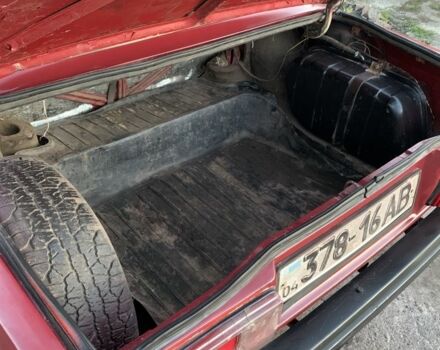 Красный ВАЗ 2105, объемом двигателя 1.5 л и пробегом 200 тыс. км за 475 $, фото 8 на Automoto.ua