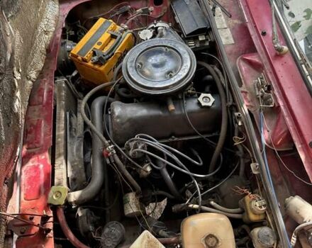 Красный ВАЗ 2105, объемом двигателя 1.5 л и пробегом 115 тыс. км за 600 $, фото 1 на Automoto.ua