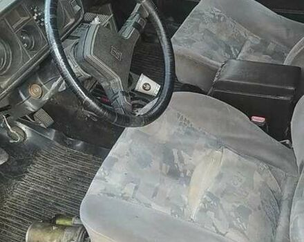 Красный ВАЗ 2105, объемом двигателя 1.5 л и пробегом 2 тыс. км за 677 $, фото 3 на Automoto.ua