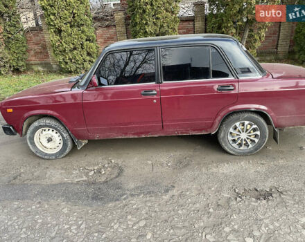 Красный ВАЗ 2105, объемом двигателя 1.5 л и пробегом 260 тыс. км за 1100 $, фото 3 на Automoto.ua