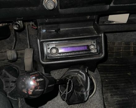 Красный ВАЗ 2105, объемом двигателя 1.5 л и пробегом 100 тыс. км за 1000 $, фото 8 на Automoto.ua