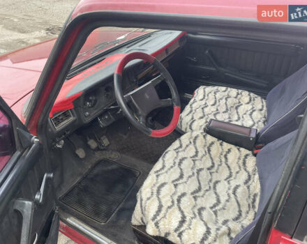 Красный ВАЗ 2105, объемом двигателя 1.6 л и пробегом 200 тыс. км за 1100 $, фото 9 на Automoto.ua