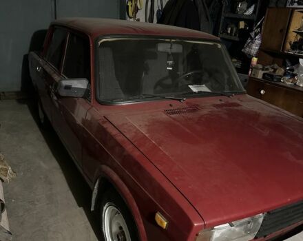 Красный ВАЗ 2105, объемом двигателя 1.5 л и пробегом 100 тыс. км за 1000 $, фото 2 на Automoto.ua