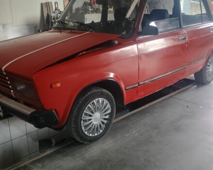 Красный ВАЗ 2105, объемом двигателя 1.5 л и пробегом 70 тыс. км за 400 $, фото 5 на Automoto.ua