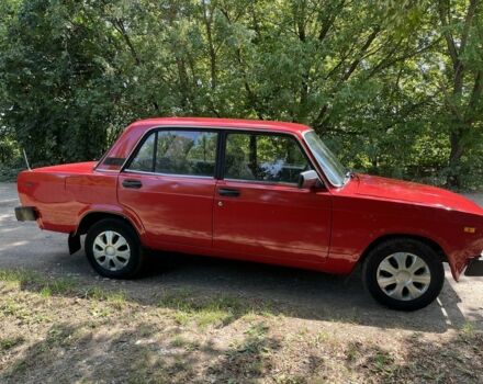 Красный ВАЗ 2105, объемом двигателя 1.5 л и пробегом 220 тыс. км за 900 $, фото 2 на Automoto.ua