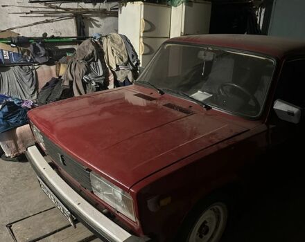 Красный ВАЗ 2105, объемом двигателя 1.5 л и пробегом 100 тыс. км за 1000 $, фото 1 на Automoto.ua