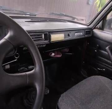 Красный ВАЗ 2105, объемом двигателя 1.5 л и пробегом 140 тыс. км за 750 $, фото 5 на Automoto.ua