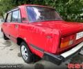 Красный ВАЗ 2105, объемом двигателя 1.5 л и пробегом 200 тыс. км за 570 $, фото 2 на Automoto.ua