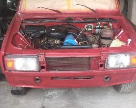 Красный ВАЗ 2105, объемом двигателя 1.5 л и пробегом 300 тыс. км за 850 $, фото 2 на Automoto.ua