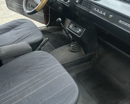 Красный ВАЗ 2105, объемом двигателя 1.5 л и пробегом 88 тыс. км за 1100 $, фото 7 на Automoto.ua