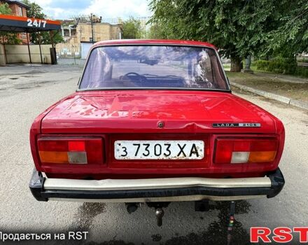 Красный ВАЗ 2105, объемом двигателя 1.5 л и пробегом 200 тыс. км за 570 $, фото 4 на Automoto.ua