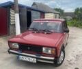 Красный ВАЗ 2105, объемом двигателя 1.5 л и пробегом 350 тыс. км за 551 $, фото 1 на Automoto.ua