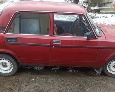 Красный ВАЗ 2105, объемом двигателя 1.5 л и пробегом 275 тыс. км за 300 $, фото 2 на Automoto.ua
