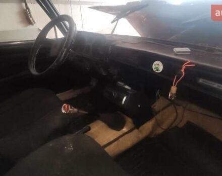 Красный ВАЗ 2105, объемом двигателя 1.5 л и пробегом 87 тыс. км за 600 $, фото 4 на Automoto.ua