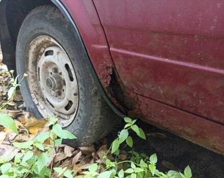 Красный ВАЗ 2105, объемом двигателя 1.5 л и пробегом 160 тыс. км за 520 $, фото 2 на Automoto.ua