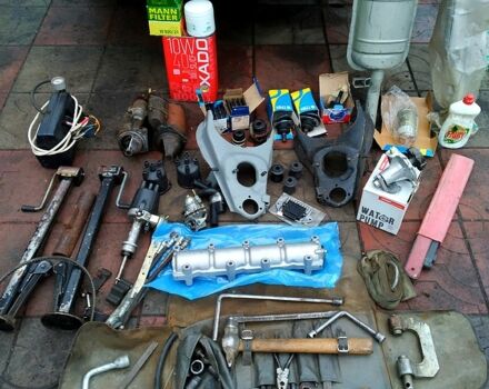 Красный ВАЗ 2105, объемом двигателя 1.5 л и пробегом 240 тыс. км за 1700 $, фото 1 на Automoto.ua