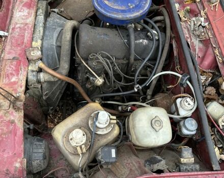 ВАЗ 2105 1997 в Коростене на Automoto.ua Красный ВАЗ 2105, объемом двигателя 1.6 л и пробегом 40 тыс. км за 334 $, фото 6 на Automoto.ua