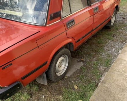 Красный ВАЗ 2105, объемом двигателя 5 л и пробегом 200 тыс. км за 550 $, фото 2 на Automoto.ua