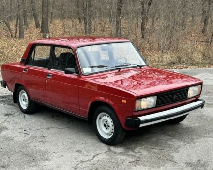 Красный ВАЗ 2105, объемом двигателя 1.5 л и пробегом 37 тыс. км за 2750 $, фото 1 на Automoto.ua