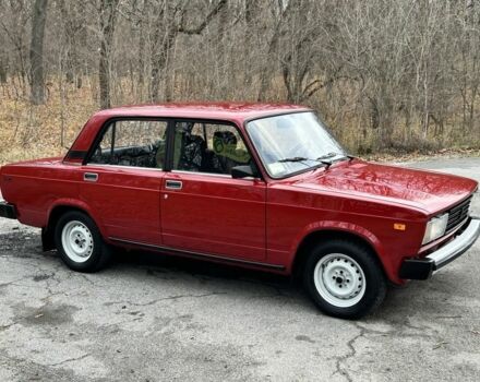 Красный ВАЗ 2105, объемом двигателя 1.5 л и пробегом 37 тыс. км за 2750 $, фото 2 на Automoto.ua