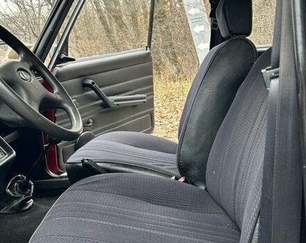 Красный ВАЗ 2105, объемом двигателя 1.5 л и пробегом 37 тыс. км за 2750 $, фото 10 на Automoto.ua