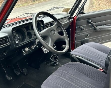 Красный ВАЗ 2105, объемом двигателя 1.5 л и пробегом 37 тыс. км за 2750 $, фото 9 на Automoto.ua