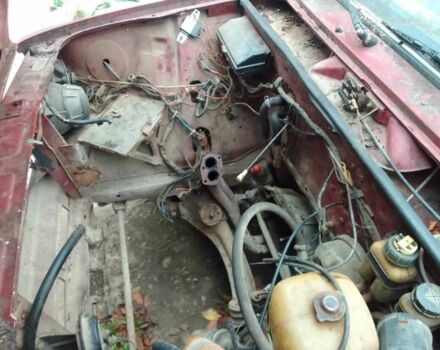 Красный ВАЗ 2105, объемом двигателя 1 л и пробегом 1 тыс. км за 203 $, фото 1 на Automoto.ua