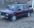 Красный ВАЗ 2105, объемом двигателя 1.5 л и пробегом 180 тыс. км за 800 $, фото 1 на Automoto.ua