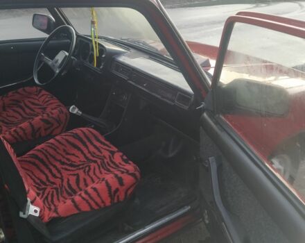 Красный ВАЗ 2105, объемом двигателя 1 л и пробегом 20 тыс. км за 558 $, фото 3 на Automoto.ua