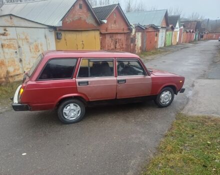 Красный ВАЗ 2105, объемом двигателя 0 л и пробегом 300 тыс. км за 499 $, фото 2 на Automoto.ua