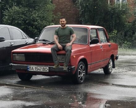 Красный ВАЗ 2105, объемом двигателя 1.3 л и пробегом 75 тыс. км за 380 $, фото 1 на Automoto.ua