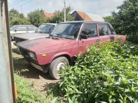 ВАЗ 2105 1981 в Запорожье на Automoto.ua Красный ВАЗ 2105, объемом двигателя 1.5 л и пробегом 190 тыс. км за 288 $, фото 1 на Automoto.ua