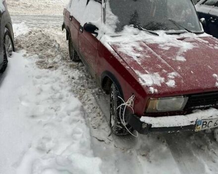 Красный ВАЗ 2105, объемом двигателя 1.5 л и пробегом 300 тыс. км за 350 $, фото 1 на Automoto.ua